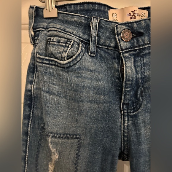 Hollister | Low Rise 0R Bootcut Jeans - Picture 13 of 16